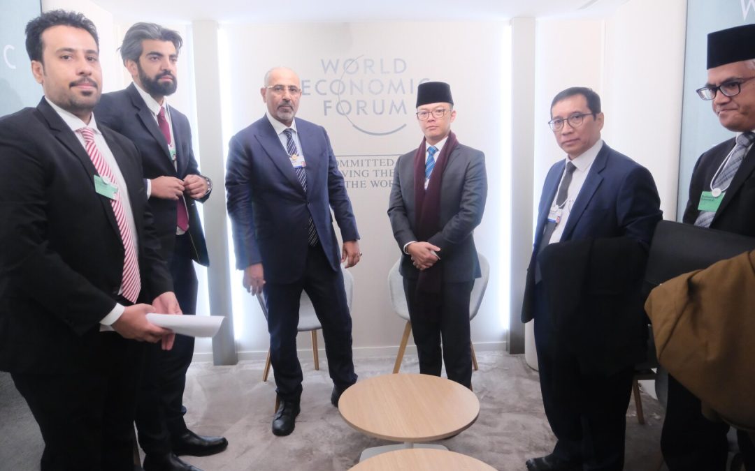 Pertemuan Bilateral Menlu RI dengan Wakil Presiden Yaman di Davos